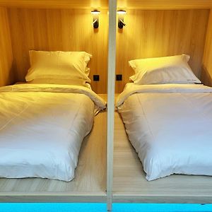 Unplan Hostel
